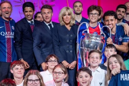 macron condena la violencia en el festejo del psg en Macron condena la violencia en el festejo del PSG en el Gobierno