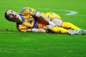 Marcelo Flores sufre grave lesión de rodilla en la Final de Concachampions