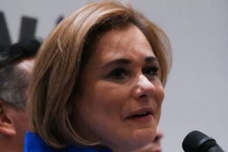 Maru Campos critica citatorio de la FGR por incongruencia en su validez.