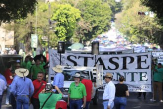 Más de 35 mil trabajadores marcharán este viernes en Morelia.