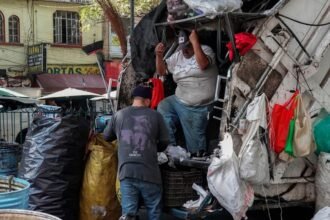 México genera más de un kilo de basura diaria por persona según informe.