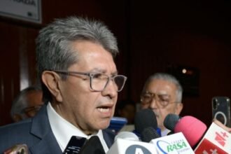 Monreal critica impacto de imágenes de López Beltrán en compras de lujo nacionales