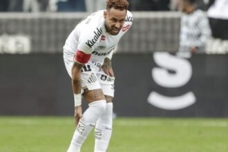 Neymar se lesiona justo antes del Mundial en Qatar