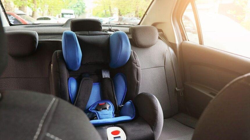 Niño de tres años muere tras quedar encerrado en automóvil en México.