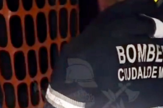 Nueve personas rescatadas tras quedar atrapadas en elevador de Torre Latinoamericana