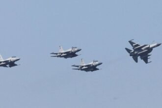 Pakistán despliega 8,000 soldados en Arabia Saudita por acuerdo de defensa.