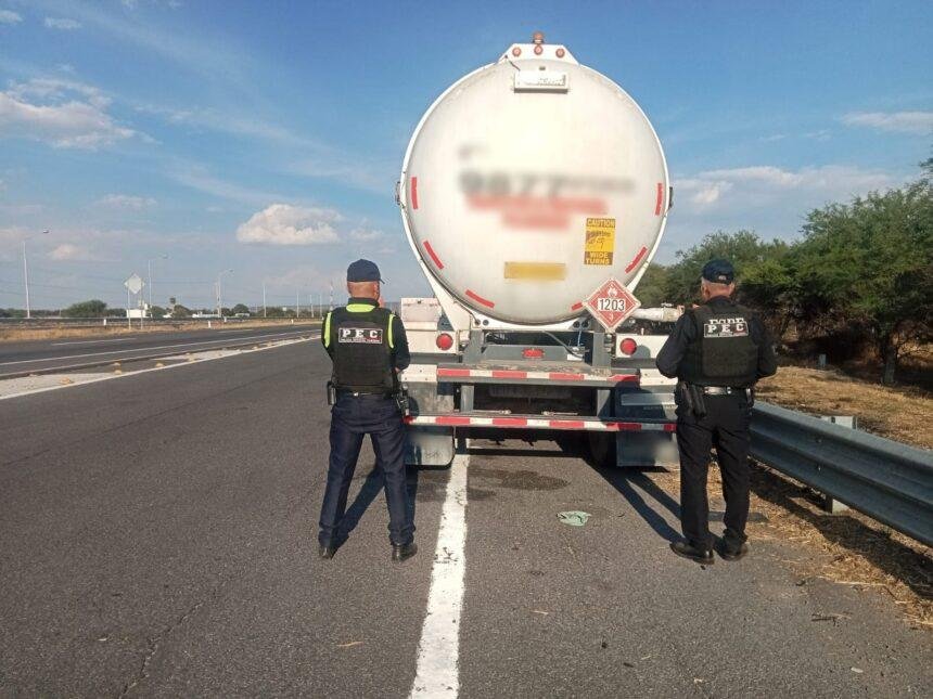 Policía Estatal de Caminos asegura 55 mil litros de hidrocarburo en Celaya