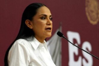 Presidenta de Morena exige juicio a Maru Campos, omitiendo a Rocha ante acusaciones.