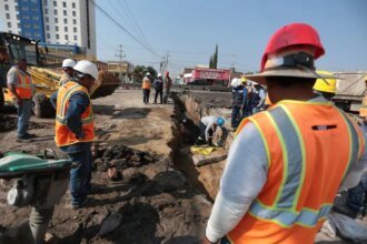 Reapertura de la carretera Irapuato-Silao tras reparación de socavón.