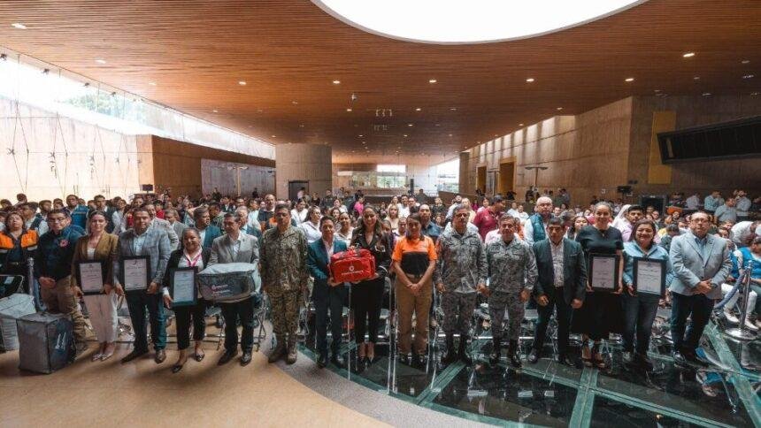 reconocen labor de brigadistas y voluntarios en emergencias de leon Reconocen labor de brigadistas y voluntarios en emergencias de León