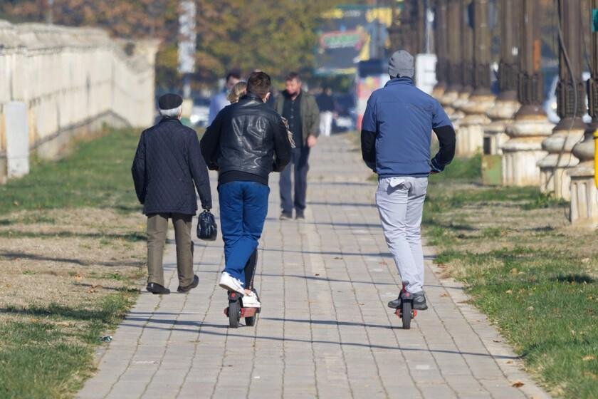 Requerimiento de licencia adicional en CDMX para bicicletas, motos y patines eléctricos.