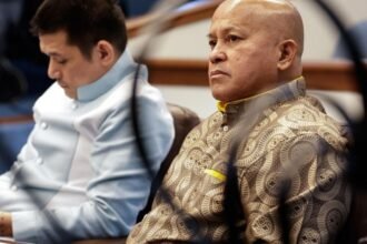Senador filipino huye tras orden de arresto de la Corte Penal Internacional