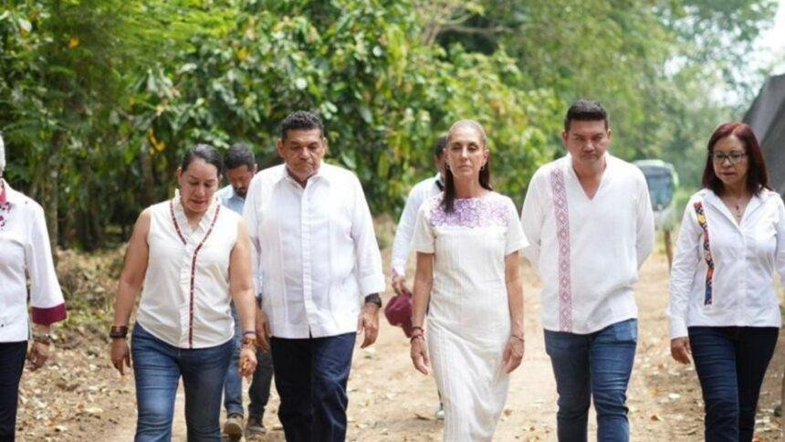Sheinbaum defiende citatorio de la FGR a Maru Campos en Tabasco.