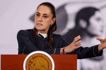 Sheinbaum responde a Taddei sobre críticas a revisión de candidaturas.