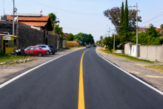 SOP destina 12.8 MDP para mantenimiento de carretera a Juan Martín en Celaya