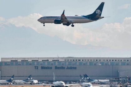 Viva Aerobus establece restricciones de viaje por brote de ébola antes del Mundial