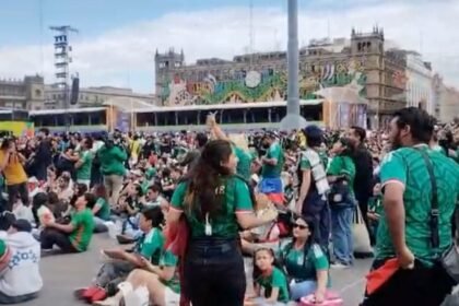 55 mil aficionados abarrotan el Zócalo antes del México-Chequia
