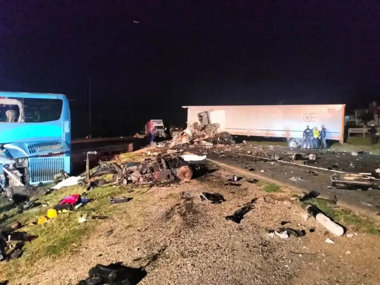 Accidente en San José de Iturbide: 4 muertos y 11 heridos
