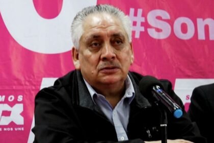 Acosta Naranjo impugna al INE por cambio en Somos MX