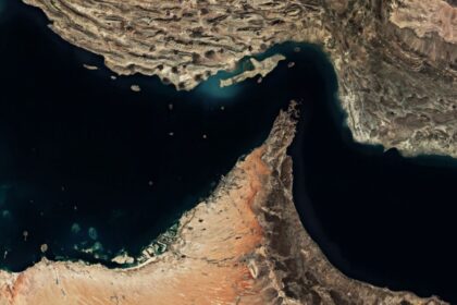 acuerdo de paz entre estados unidos e iran activa flujo Acuerdo de paz entre Estados Unidos e Irán activa flujo en estrecho de Ormuz