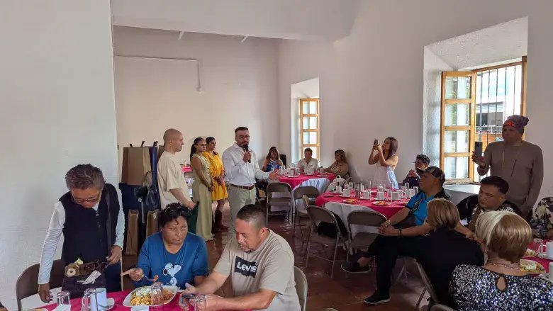 adultos mayores lgbtttiq de irapuato comparten su lucha por la Adultos mayores LGBTTTIQ+ de Irapuato comparten su lucha por la memoria.