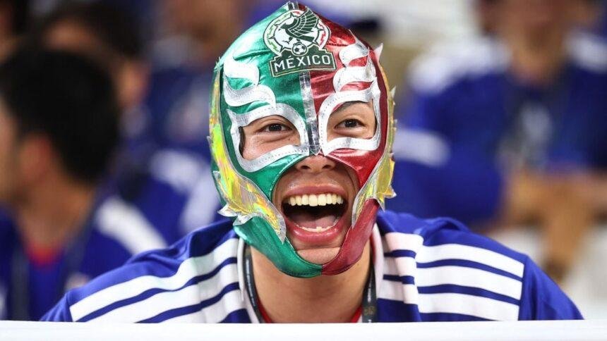 Aficionados japoneses brillan en Monterrey antes del Mundial 2026