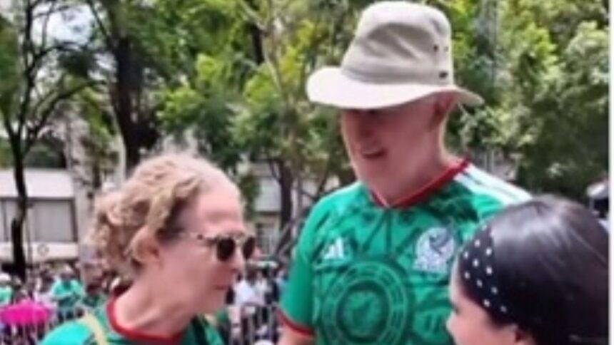 Aficionados sorprenden al confesar que son mexicanos tras hablar varios idiomas