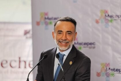 Alcalde de Metepec asalta club deportivo y agreda a un ciudadano