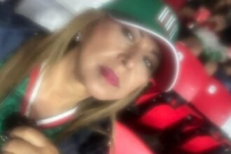 Alcaldesa de Cuautitlán es cuestionada en zona VIP del Estadio Azteca.
