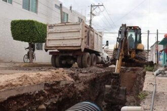 Alcaldesa de Pénjamo supervisa obra de drenaje pluvial en calles Hidalgo y Rocío