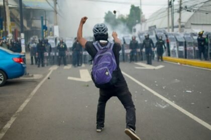 Amnistía Internacional denuncia represión policial en México durante protestas previas al Mundial
