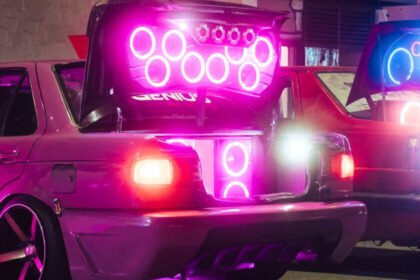 Arresto en CDMX por modificar luces y dispositivos en vehículos: disposiciones legales.