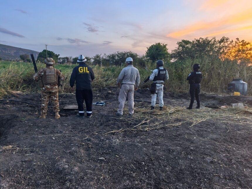 Asegura FSPE toma clandestina y combustible en Celaya.