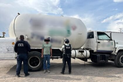 asegura pec autotanque con 15 mil litros de gas lp Asegura PEC autotanque con 15 mil litros de gas LP en Celaya