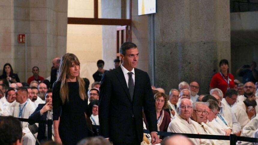 begona gomez esposa de pedro sanchez enfrenta juicio en espana Begoña Gómez, esposa de Pedro Sánchez, enfrenta juicio en España por posible restricción de pasaporte.