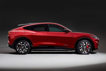 Camioneta eléctrica mexicana con calidad y potencia para rivalizar con Tesla Model Y