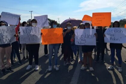 Celaya: Bloqueo en vía Juventino Rosas afecta tráfico local