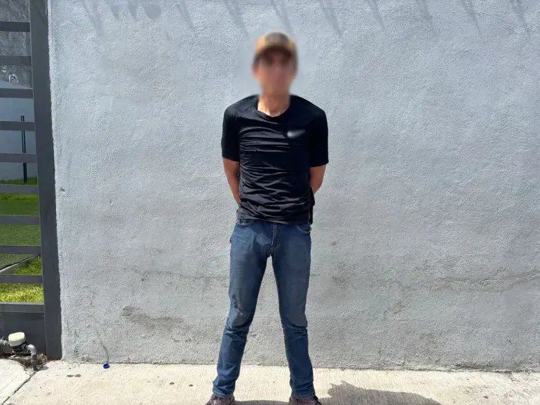 Celaya: Detenido por conducir camión robado en la región Laja-Bajío