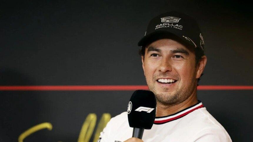 Checo Pérez celebra el avance de México en el Mundial y lo apoya