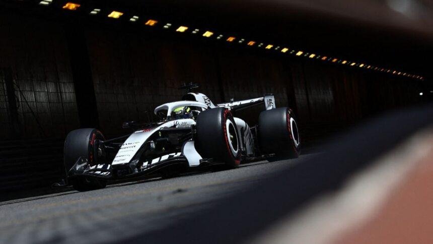 Checo Pérez enfrenta problemas de frenos en el GP de Mónaco