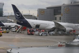 Colapso del tren de aterrizaje de un avión de Lufthansa en Fráncfort