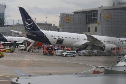Colapso del tren de aterrizaje de un avión de Lufthansa en Fráncfort