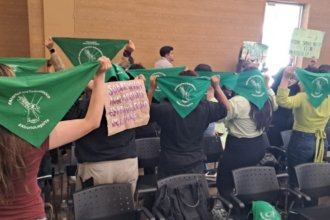 Colectivos de Guanajuato abordan el aborto y el Derecho Canónico
