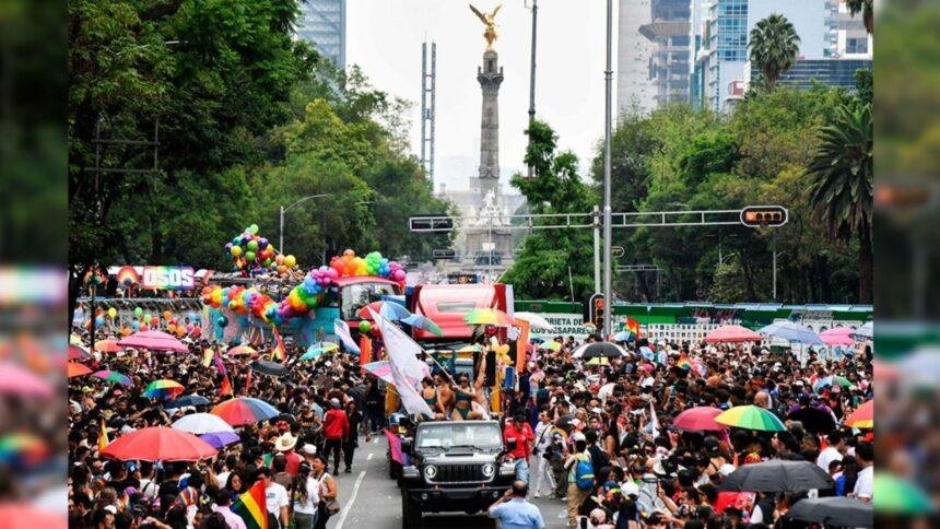 Colectivos LGBT+ solicitan acceso al Zócalo de la CDMX durante Fan Fest