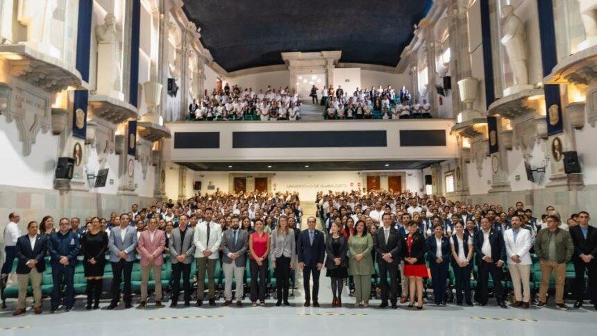 Cortés Alcalá destaca inclusión en salud durante Encuentro de Enfermería Comunitaria.