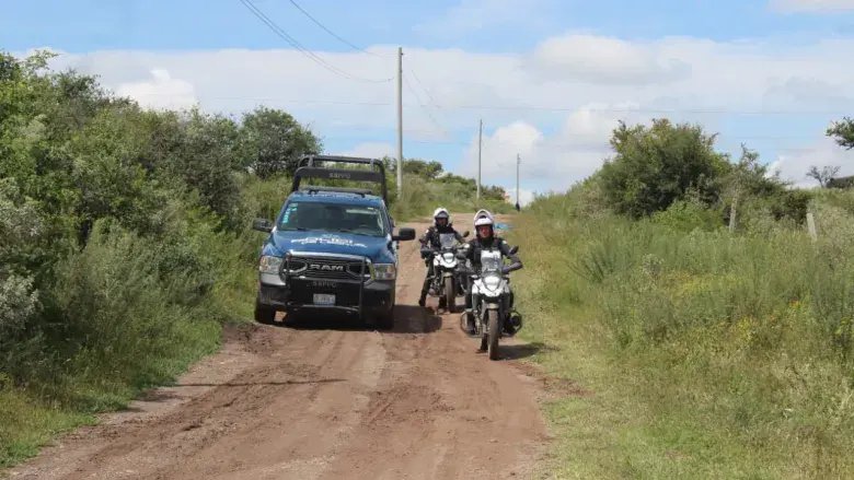 Cuerpo calcinado de mujer hallado en camino de terracería en León