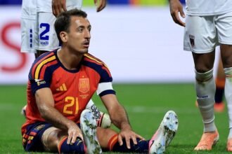 Delantero español empata récord negativo en Mundial tras 30 minutos sin balón