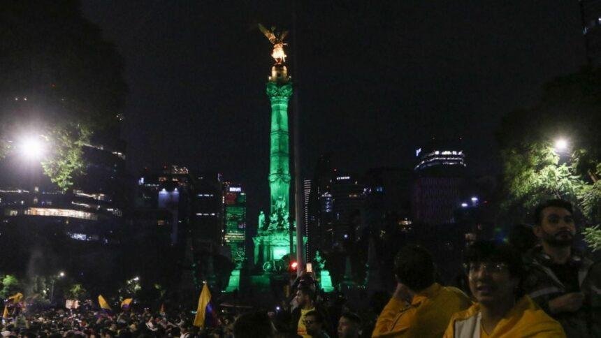 Despliegan 15 mil policías en Zócalo, Reforma y Estadio Azteca por partido.