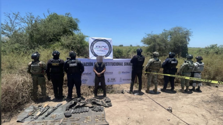Detienen a tres hombres armados con rifles AK-47 en Sinaloa
