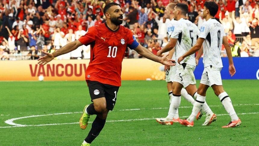 Egipto logra su primer triunfo en Mundiales con Mohamed Salah